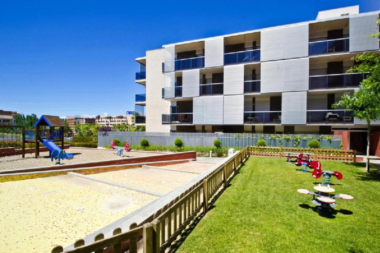 Paradise Village Hogaristic Salou Exterior photo
